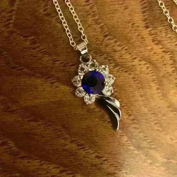 Sapphire/Diamond Style Angel Wing Necklace J5 - Picture 5 of 6